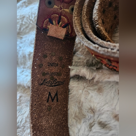 Lucky Brand Vintage Belt Like New Boho Genuine Leather Embroidered Metal Studs - Picture 3 of 5